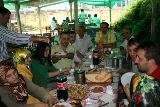 Rizedeyiz Köfte Partisinde